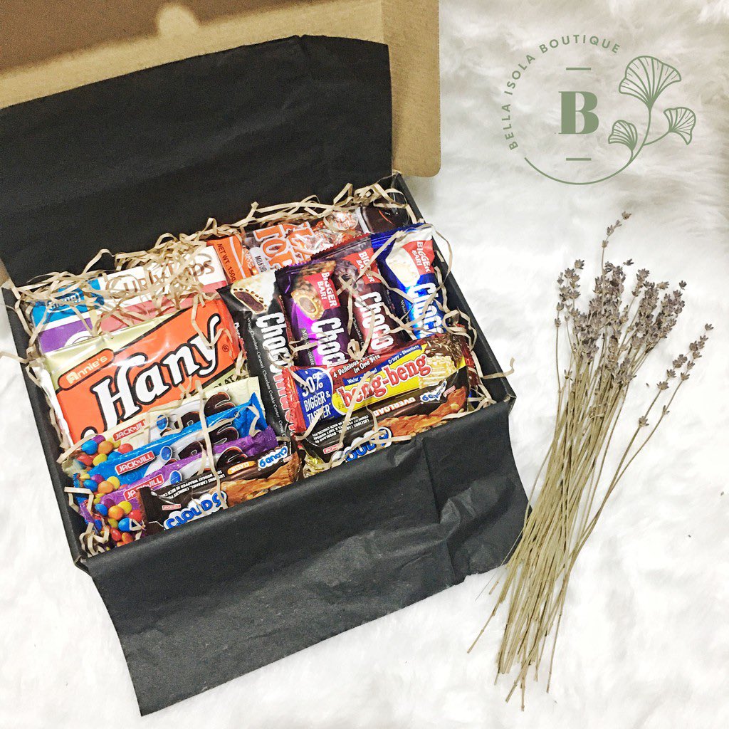 Enhypen merch and care package give away!! [repost]

1 winner of random pc !!
1 winner of a care package !!

Mechanics: mbf,like and rt this tweet, reply with proofs

ends when i reach 5k!!
Goodluck!