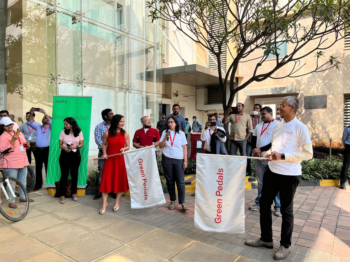 Maria Winans tweet media