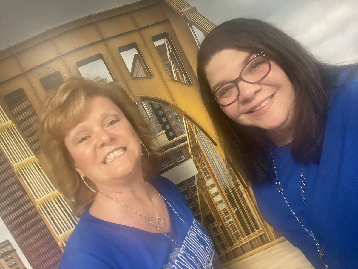 ruthtadlock's tweet photo. @Team_Conn understood the assignment! #TurnTwitterBlue Child Advocacy Month ππ #BeTheVoice #Children #WeGotYourBackOffice @boardman_fun @rantoulculture https://t.co/OLd49XnJ1T