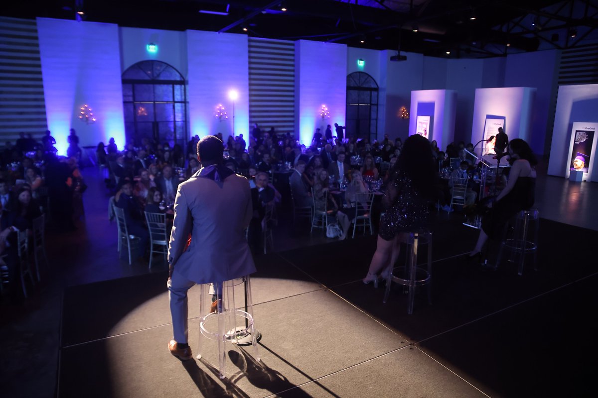 OneGoalGraduate's tweet photo. What an incredible night for the Impacting Futures #GraduationGala. Thank you to all the Fellows who shared their stories, the sponsors who supported this event and the one-of-a-kind #Houston community who continues to show up in support of our students. #OneGoalGraduation https://t.co/y4CSIzoyGA