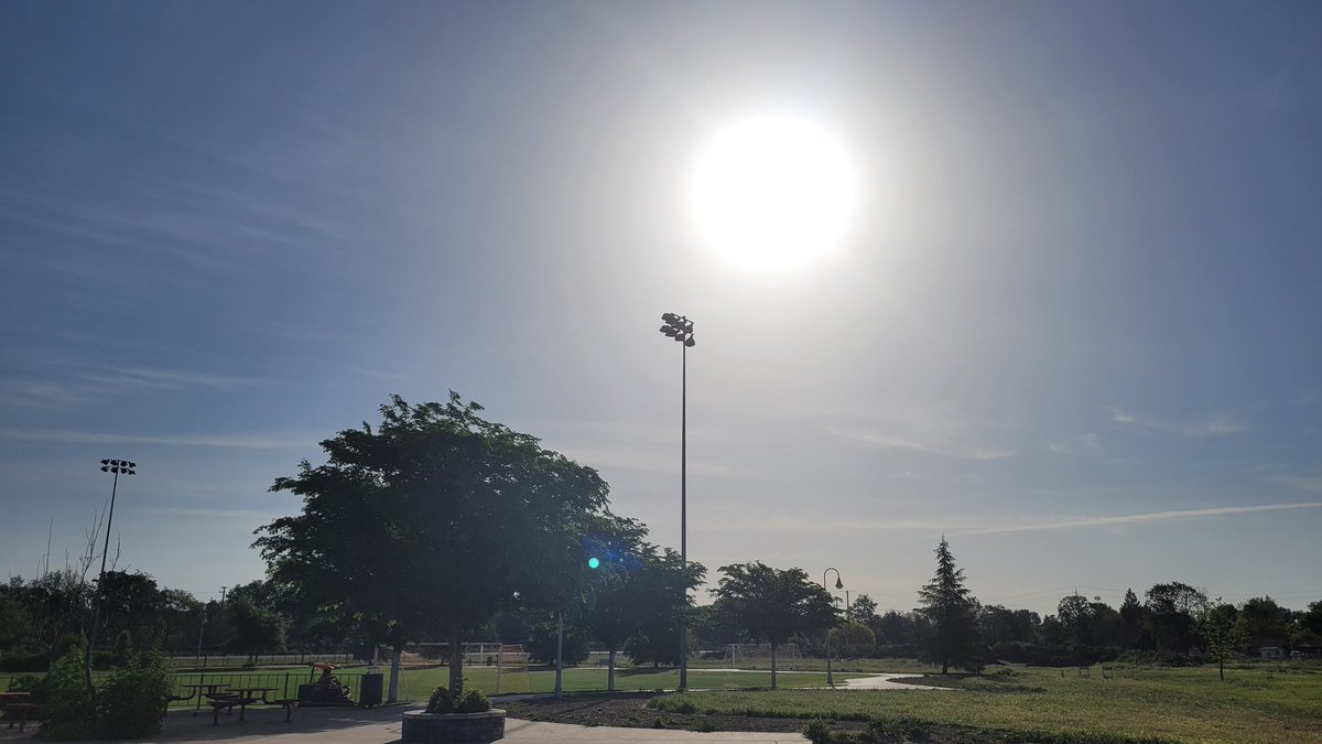 JasonStiff's tweet photo. A time lapse of my timed laps...
#California #Chico #Redding #RedBluff #NorCal #sun #sunrise #timelapse #timedlaps #walking #fitness #exercise #pun #punny #funny #FunnyFriday #weather https://t.co/LGpYW1wFh6