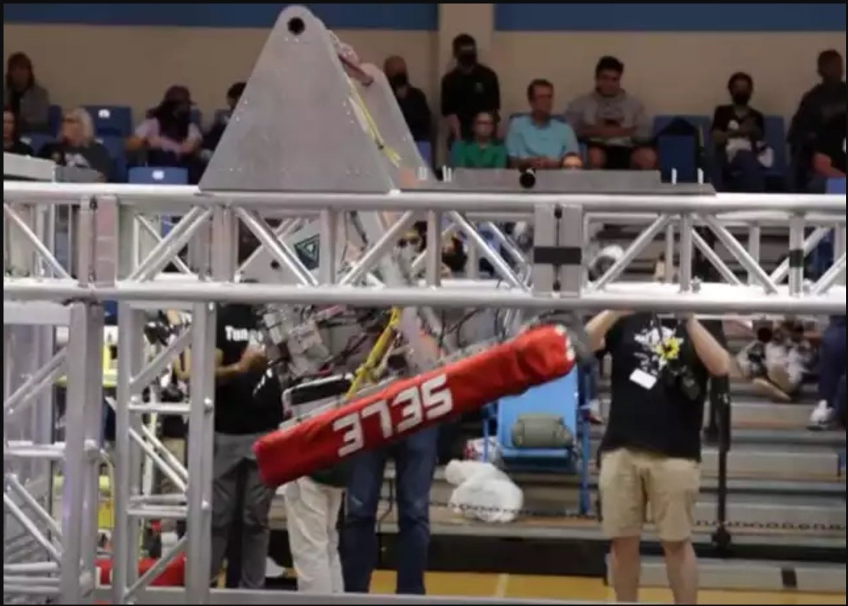 vortx3735's tweet image. At lunch break we are 5-2 with a close close loss just before lunch break. Hit our 4 ball auto and haven&apos;t missed a traversal climb yet! @KISD_CTE @KleinISD let&apos;s go 3735!