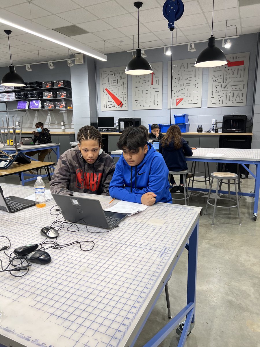 FBISDSupe's tweet photo. Hodges Bend MS visit showed focus on kindness, very talented varsity boys choir and technology. Ms. Juarez’ Innovative Lab students were creating 3-D environments using CoSpaces in the lab created with T-Mobile partnership. Great job Principal Brooks and staff. Proud Supt! https://t.co/NK8hKabfNH