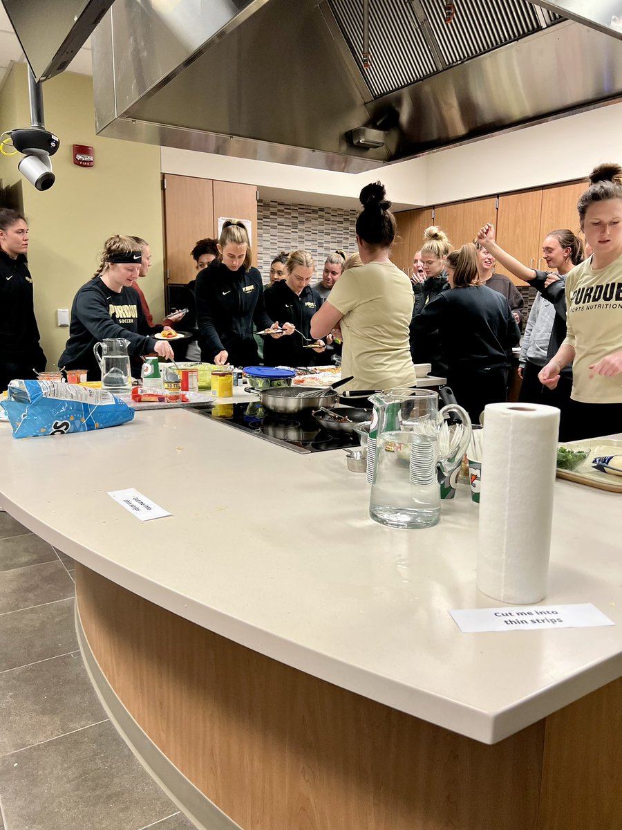Purdue Soccer (@purduesoccer) on Twitter photo Thanks to <a href="/BoilerFuel/">Purdue Sports RDs</a> and <a href="/linktonutrition/">Lauren Link MS, RD, CSSD</a> for a great food and nutrition demo! 👩🍳 Helping make sure we’re fueling properly to perform our best on and off the pitch!
#BoilerUp 🚂⚽️ Thanks to <a href="/BoilerFuel/">Purdue Sports RDs</a> and <a href="/linktonutrition/">Lauren Link MS, RD, CSSD</a> for a great food and nutrition demo! 👩🍳 Helping make sure we’re fueling properly to perform our best on and off the pitch!
#BoilerUp 🚂⚽️