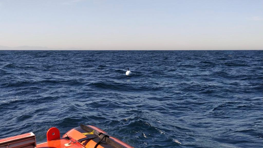 socib_icts's tweet photo. A surface #drifter from #NOAA #GlobalDrifterProgram has been re-deployed today NW Mallorca after onshore recovery the day before.      
👀 You can follow its drift &amp; #RealTime #ocean data ➡️https://t.co/J5EvFGVfQO contributing to our knowledge on currents variability 🌊
#ICTSNews https://t.co/Md3jIzg6vJ