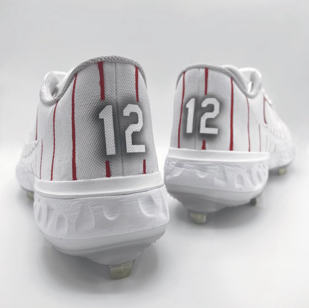 DeWesCustoms's tweet image. Opening Day 🔥🔥 for @kschwarb12 @stadiumck #stadiumcustomkicks #dewescustoms #KyleSchwarber #customs #OpeningDay