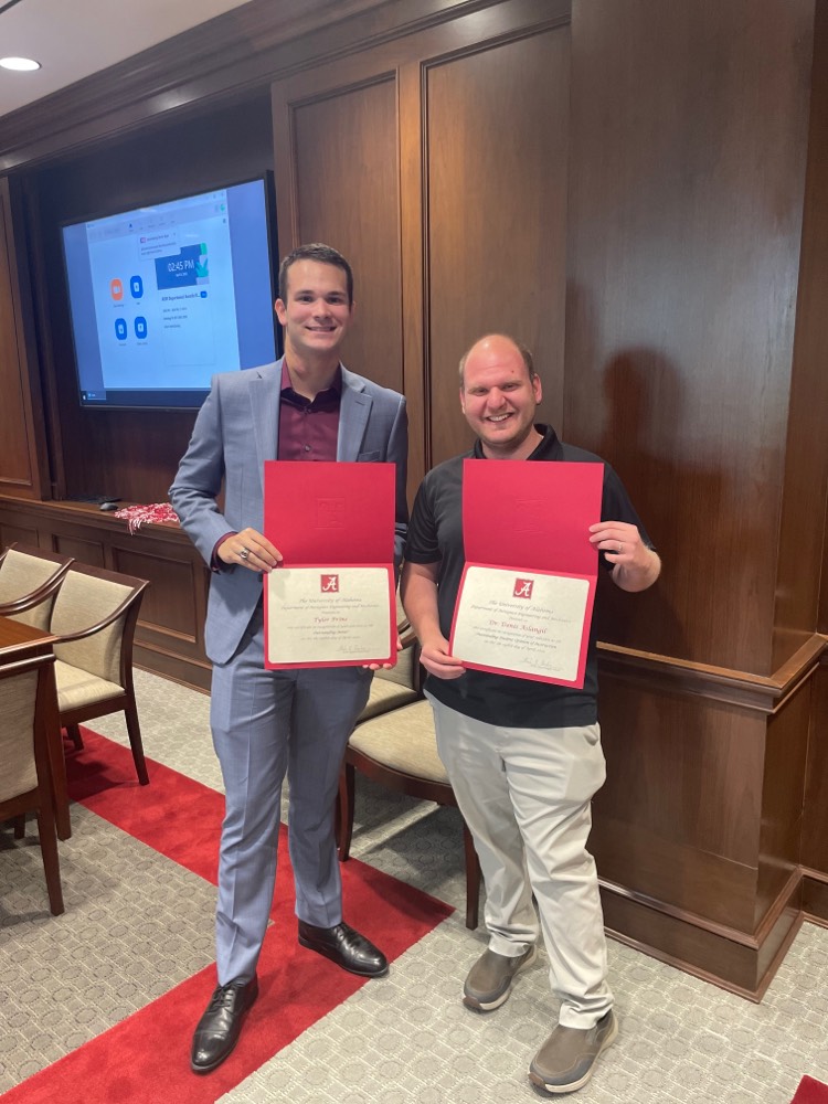 Denis_Aslangil's tweet photo. Proud moment as a PI of m^3s lab! Tyler Prine was selected as an Outstanding Junior AEM Student. His research focus is compressible turbulent mixing in m^3s. I was honored by my CFD course students for the Outstanding Student Opinion of Instruction in my first year as faculty. https://t.co/eYFNjnyOC7