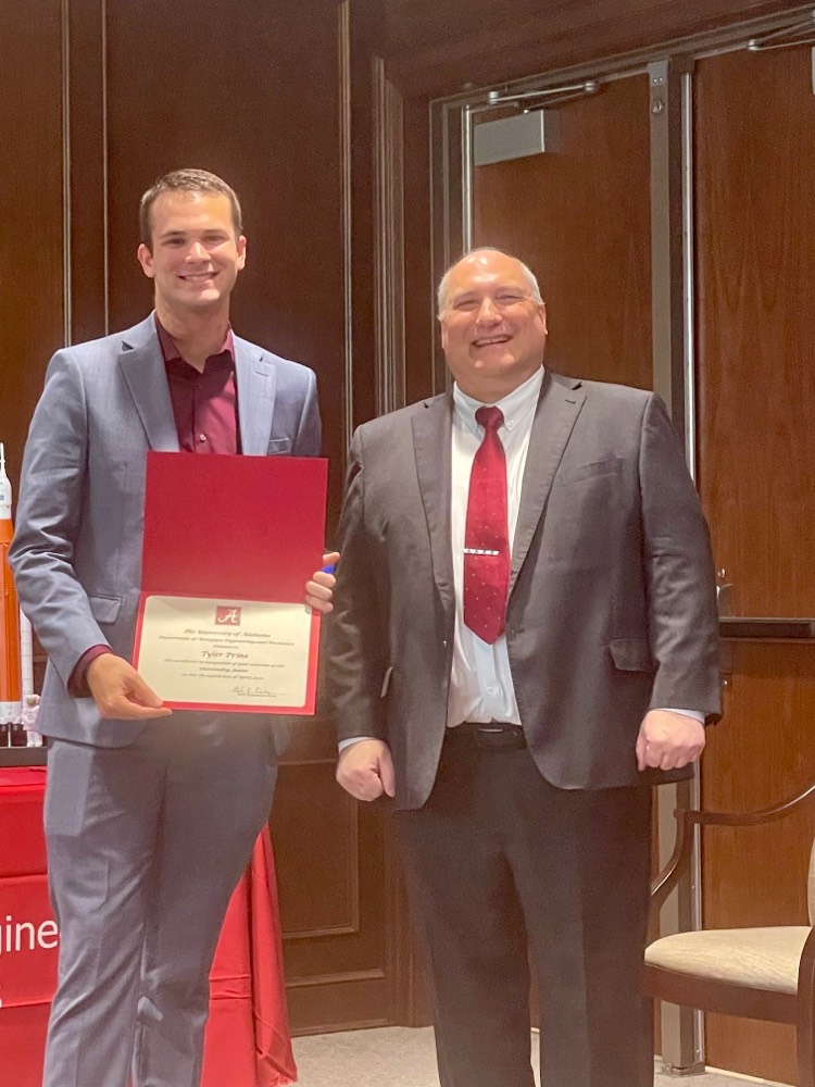 Denis_Aslangil's tweet photo. Proud moment as a PI of m^3s lab! Tyler Prine was selected as an Outstanding Junior AEM Student. His research focus is compressible turbulent mixing in m^3s. I was honored by my CFD course students for the Outstanding Student Opinion of Instruction in my first year as faculty. https://t.co/eYFNjnyOC7