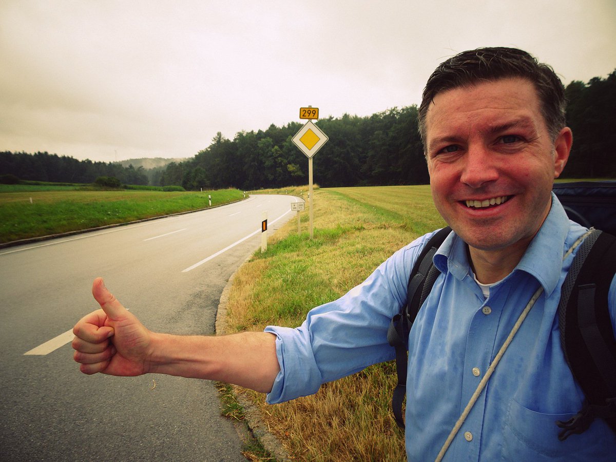 Am 20./21. April muss ich nach Hagen, zu einem Seminar an der <a href="/fernunihagen/">FernUniversität</a>.
Von Amberg aus sind das etwa 500 km, was per Anhalter ein bisschen knapp wird an einem Tag.
Also, wenn jemand auf etwa halber Strecke (Raum #Aschaffenburg, #Hanau oder so) ...