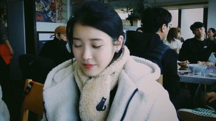 아이유 tweet media