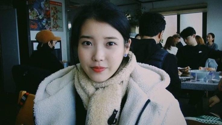아이유 tweet media