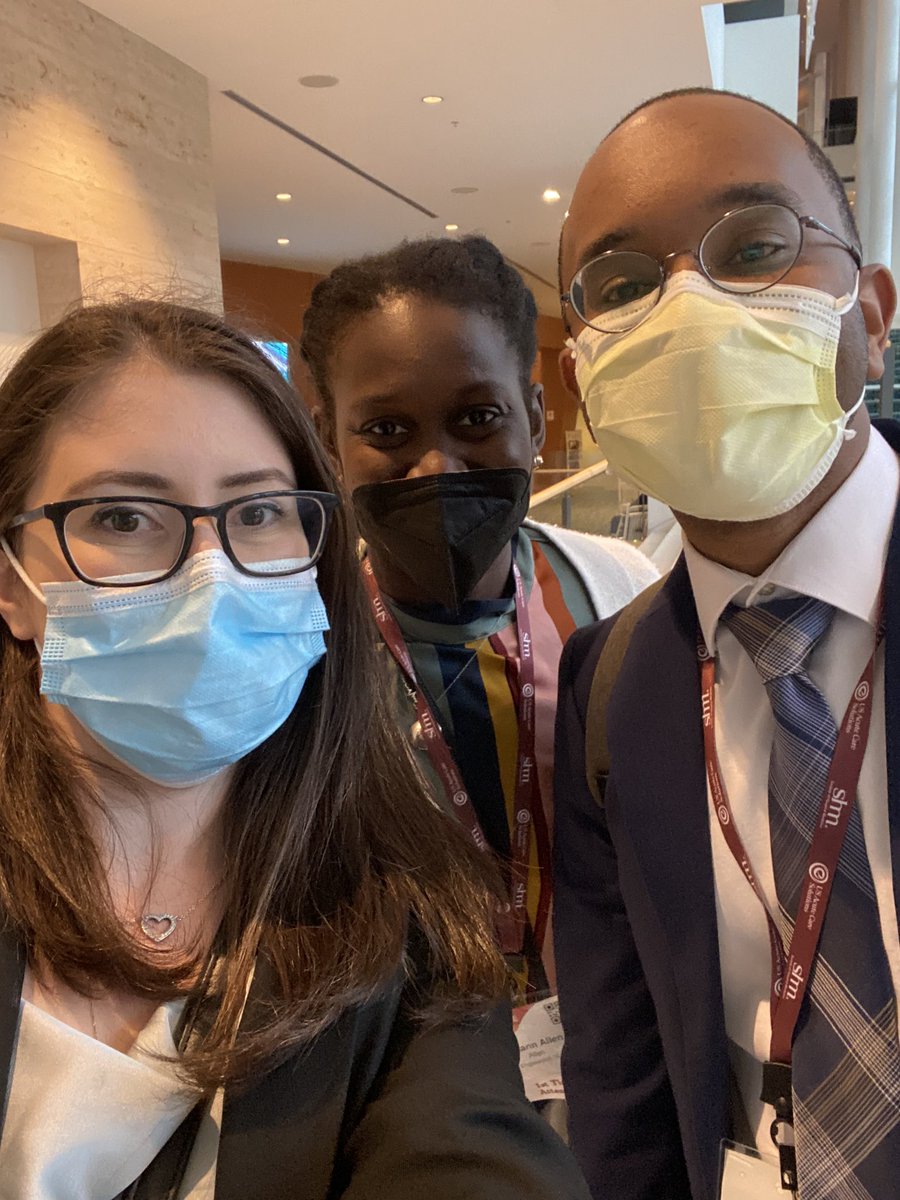 LenaMakartian's tweet photo. With my amazing Chiefs! @loftersja @julesinrheum1 #SHMconference #IMresident @englewood_im https://t.co/Dm1ehyKWwh