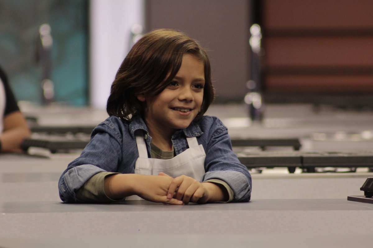 MasterChefMx's tweet photo. ¡Es fascinante ver sonreír a los aspirantes! 😃❤🍽 Tú también sonríe al ver #MasterChefJunior 

¡Te esperamos este domingo, 6:00 p.m., por @AztecaUNO! 📺 https://t.co/QIPC4fh49b