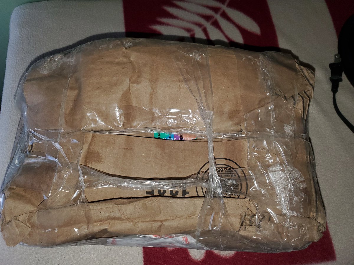 QueenBoberta's tweet image. Got my @holotaco today.  Despite the best efforts of @UPS, my Collection Box was unscathed.  The shipping box was soaked and crushed and the little black box was wet.  Great Job,@nailogical and the HoloTaco team!  @UPS, what the heck?!?  #HoloTaco #paintwithsimply
#UPSfail