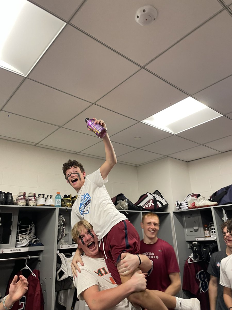 DXSF_BLax's tweet photo. @WaxmanZack calls game in OT & gets the JUICE player of the game!!
A fantastic game ending 7-6 with @NHSMensLAX. First class team and opponent.
The boys move to 3-1 on the season.
#LetsRide #Flyon3
@bostonlaxnet @NELaxJournal https://t.co/gFpT96pKiu