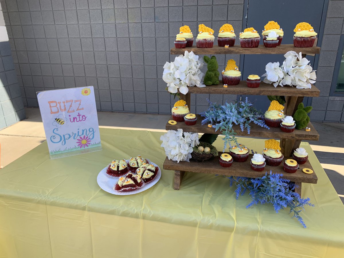 CentennialCuli1's tweet photo. Ps 1…Cupcake Wars…continued
#CoyotePride https://t.co/442teMIUQR