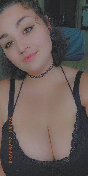 Online https://t.co/OLX4lTUOUz right now! Come play bb! https://t.co/Bz3FFqWyt6