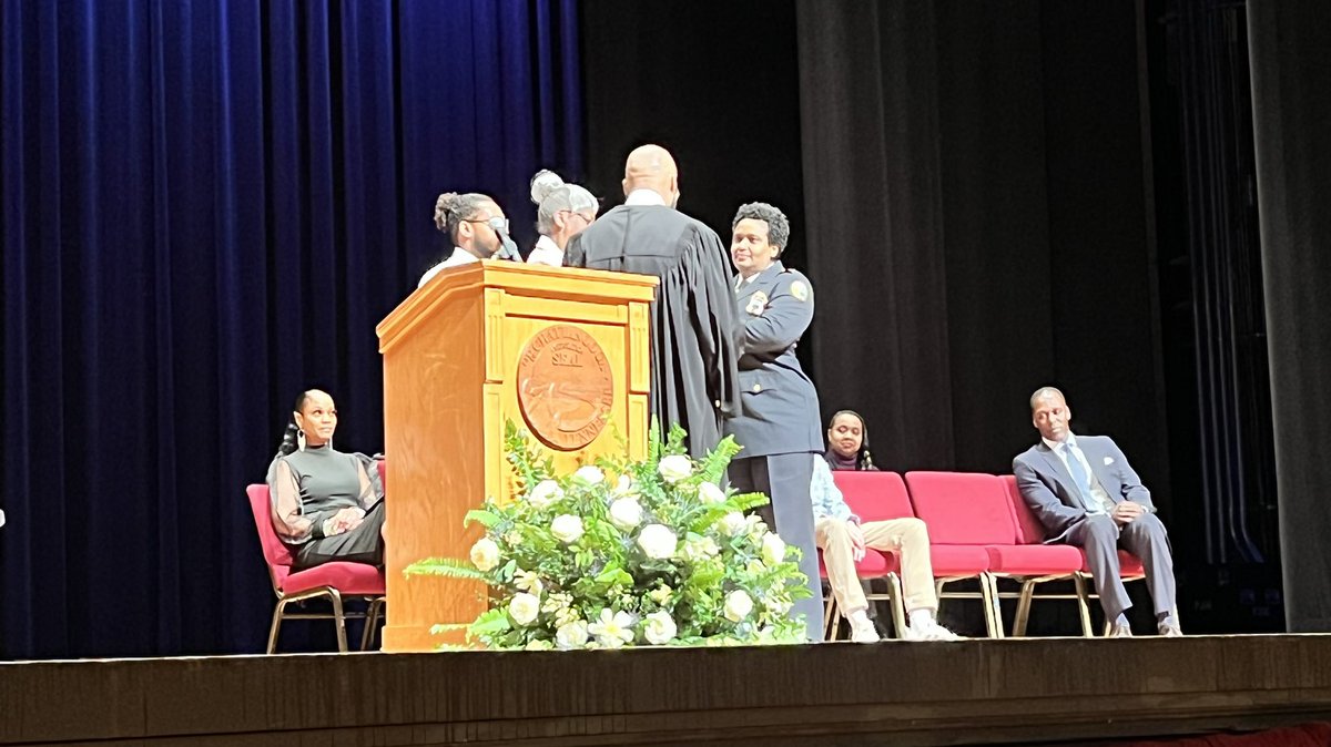 kenrsmith's tweet photo. Congratulations to Chief Murphy! Welcome to the @ChattanoogaPD! https://t.co/QsEGofjUVO