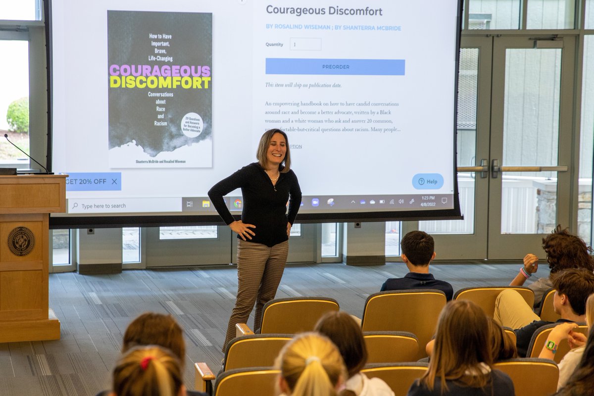CalvertSchoolMD's tweet photo. Rosalind Wiseman returned to campus today to spend time with some of our Fifth through Eighth Graders! #CalvertSchool #ILP #StudentLeadership #CulturesOfDignity #InstituteForLeadership&Purpose https://t.co/gqaPPgoP81