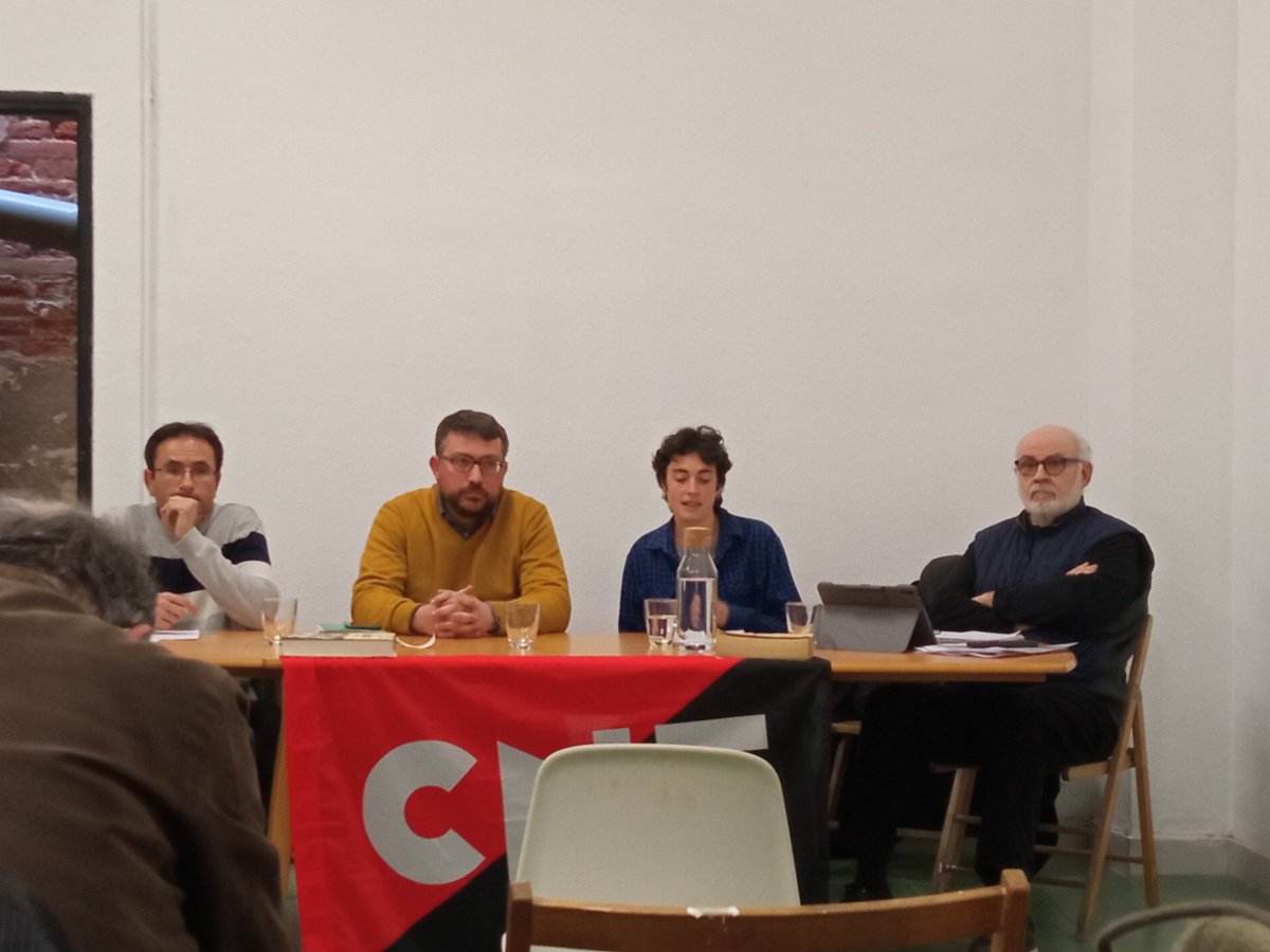 La #CNT explicant la gran pèrdua de poder adquisitiu de la classe treballadora. Per això proposa augment de salaris mínims, limitar salaris màxims i increments als sectors precaritzats amb escletxa de gènere. Per un sindicalisme combatiu que arreli als centres de treball! ✊