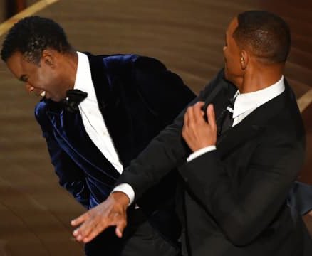 🚨 Will Smith est banni 10 ans des Oscars suite à la gifle donné à Chris Rock !