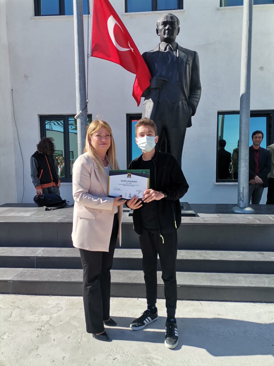 İtü Eta Vakfı Doğa Koleji Müzik Akademisi Sertifikalı Eğitim Programı kapsamında, okulumuz 3B sınıfından Irmak Balli ve 6A sınıfından Ege Koru keman performanslarıyla, İtü Türk Müziği Devlet Konservatuarından, Müzik Akademisi Sertifikası almaya hak kazanmışlardır.
<a href="/FundaPeksen/">Funda Pekşen</a>