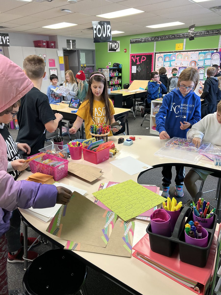 HarknessKim's tweet photo. Arts and Crafts to end our week! I emptied out MY craft cupboard and kids brought supplies from home. So fun to see them COLLABORATE and CREATE! #eeinkee https://t.co/Fp7B6ZeobQ