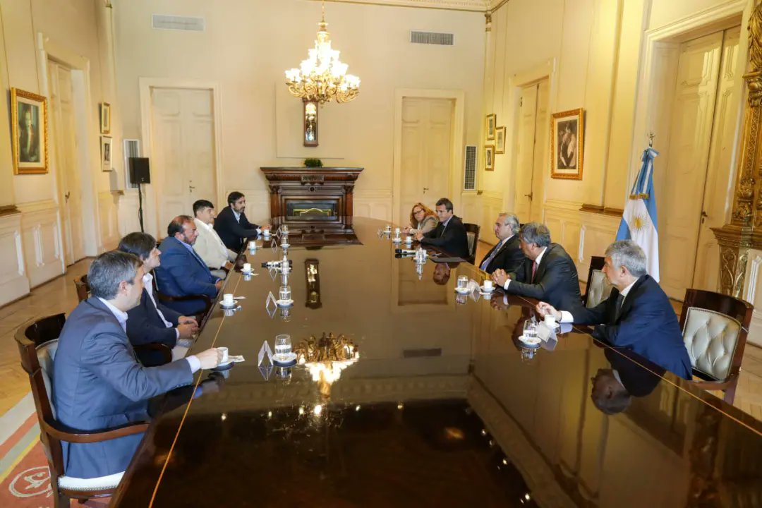 gustavoflopez's tweet photo. Participé junto con el Presidente de la Nación, Alberto Fernández, el titular de la Cámara de Diputados, Sergio Massa y el presidente de ENACOM, Claudio Ambrosini, del acto de firma y asignación del canal de Televisión Digital Abierta de la Asociación de Prensa de Tucumán. 
1/2 https://t.co/wOJOivDsdm