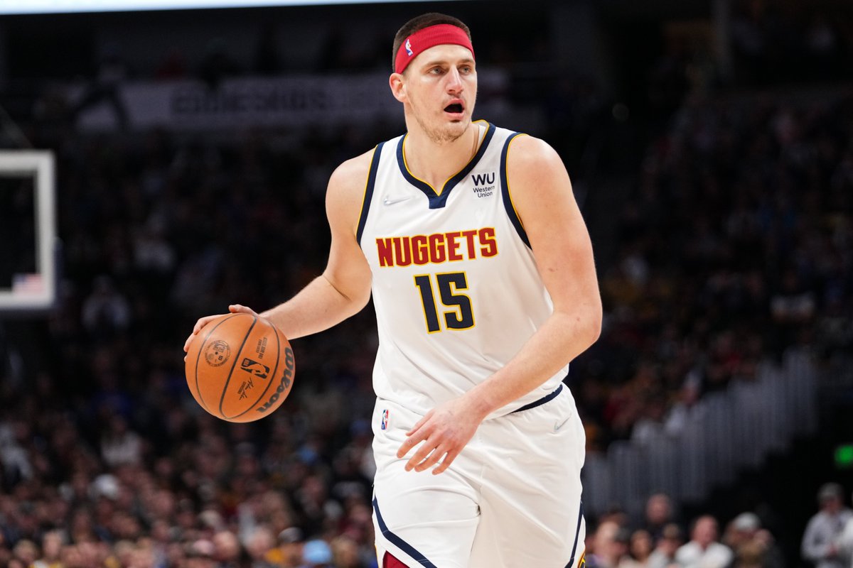 nuggets's tweet photo. Who pulled the headband off better, Rocky or Jok? 🤣 https://t.co/fOOYlwvAxZ