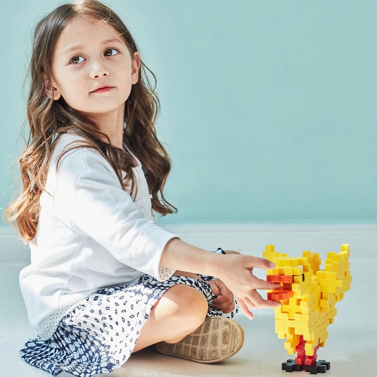 PlusPlusUSA's tweet image. Raise your hand if you're ready for Easter! Comment below what family traditions you do each year! 🐣

#plusplustoy #easter #basketstuffers #eastergift #easterbunny #STEMtoy #buildingtoy #openendedplay #screenfreeplay