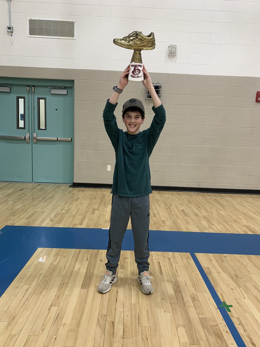 CatherineAPatch's tweet photo. Congratulations to our 2022 @RMSHanover IronPerson Obstacle Course Champion!! You are so speedy! @SAU70Schools #obcourse #middleschool #champion #daybeforebreak https://t.co/9y8LGfQrGs