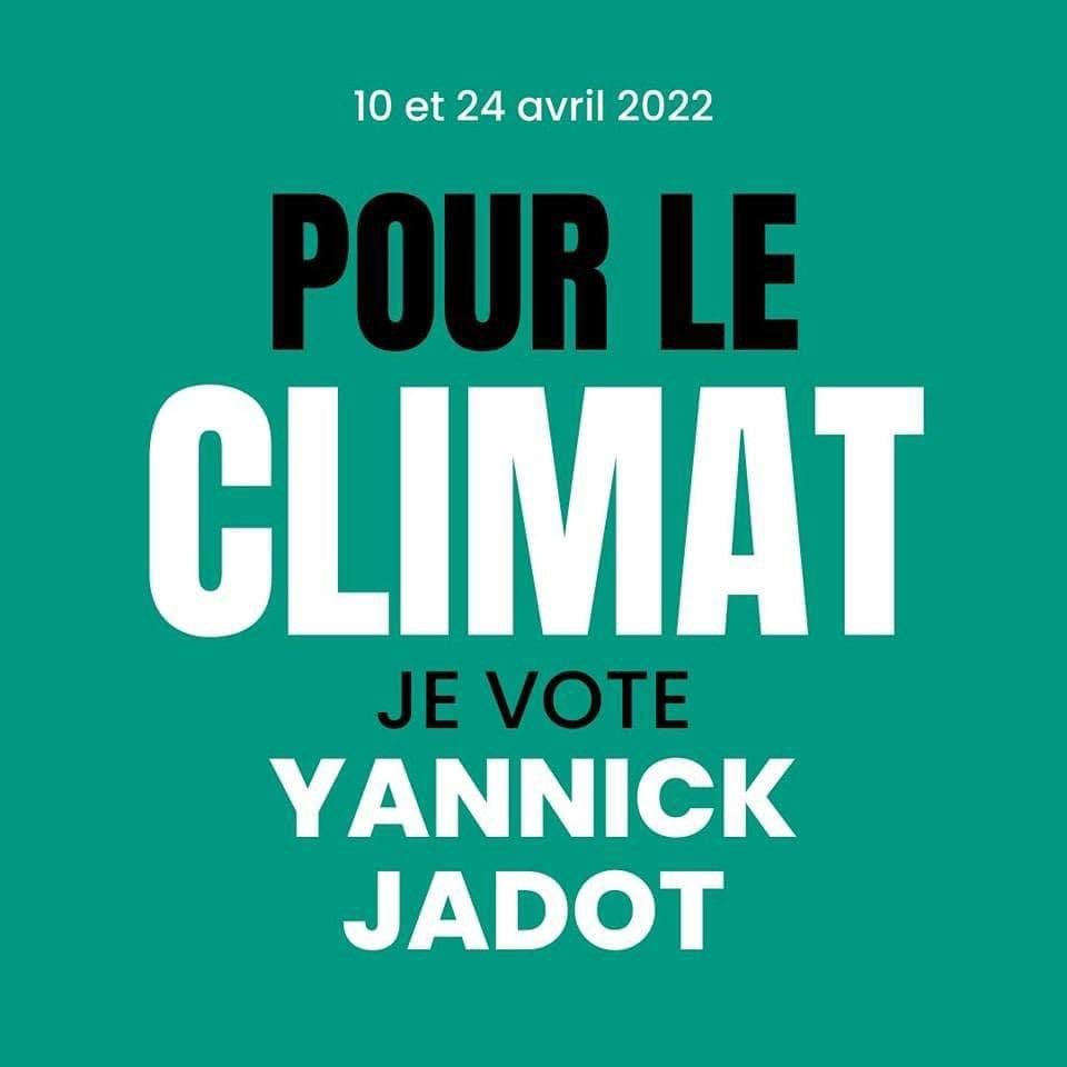 grenoble_jadot's tweet photo. 🌻🌍Mobilisés jusqu’au bout ce vendredi &amp; malgré la pluie pour porter le programme de Yannick Jadot !

🗳 Le seul vote utile pour l’écologie, la paix et la démocratie, c’est le vote écologiste.

#Jadot2022 #JeVoteJadot #FaireFace https://t.co/FK2QpJ8Wdm