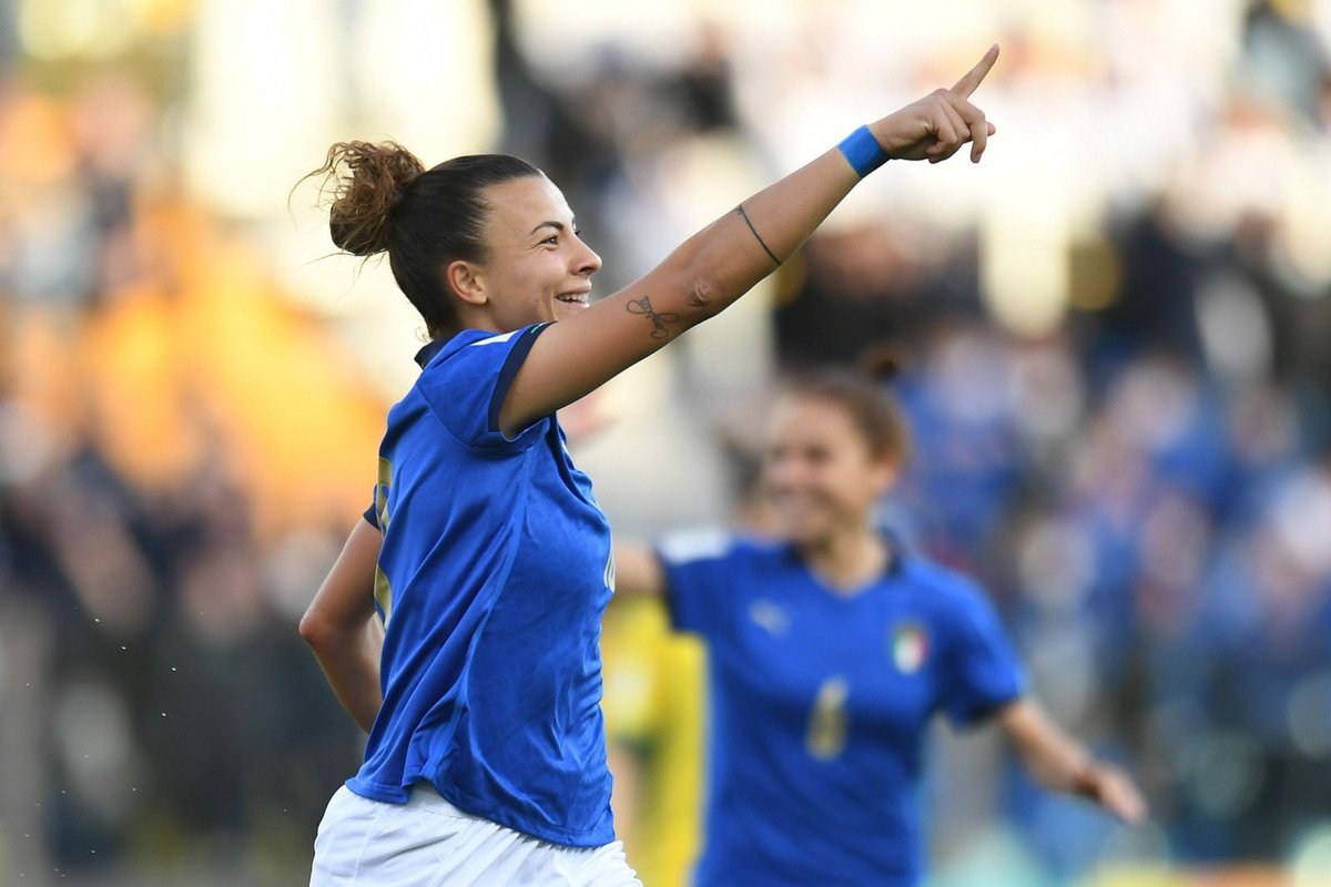 AzzurreFIGC's tweet photo. #Nazionale 🇮🇹
📸 Convincente prestazione delle #Azzurre al Tardini 👊🏻
🇮🇹🇱🇹#ItaliaLituania 7️⃣-0️⃣
#FIFAWWC #ITALIT
#VivoAzzurro https://t.co/9qLtgc28Kx