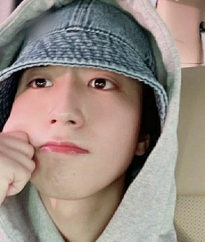 stayvividxz's tweet photo. Tell me it worked 😭 https://t.co/OsqpmqyfLq