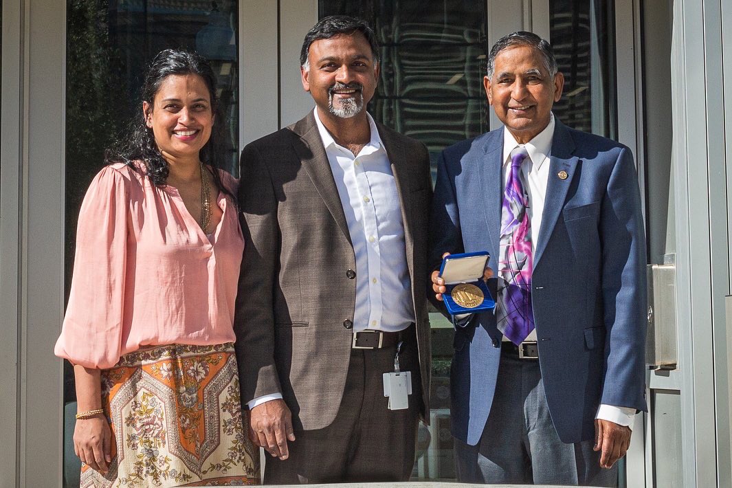 merced2020's tweet photo. The Dr. Vikram and Priya Lakireddy Grand Ballroom is a flagship location for high-level events and speakers. Dr. Vikram and Priya Lakireddy are longtime supporters of and advocates for the university. #Merced2020 #UCMerced https://t.co/JNJHVnTgqh