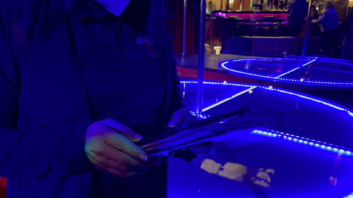 DPRAntofagasta's tweet photo. Exitoso operativo liderado por la DPR deja dos locales nocturnos con prohibición de funcionamiento en Antofagasta, te invitamos a leer la siguiente nota 👀👉🏻  https://t.co/1HvOQYw8nU https://t.co/p2VHTwqVu8