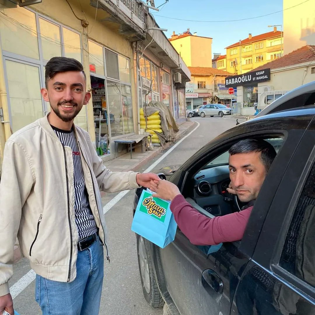 #İftara5Kala Orhaneli sokaklarında sizlerleyiz 😎🖐

#AKBursadaRamazan
<a href="/omertemizturk16/">Ömer Faruk TEMİZTÜRK</a> 
<a href="/ogun_bakan/">Ogün Bakan</a> 
<a href="/KokcamHasan/">HASAN KÖKÇAM 🇹🇷</a> 
<a href="/EnesAnkt1/">Enes</a> 
<a href="/akgencbursa16/">AK Gençlik Bursa 🇹🇷</a>