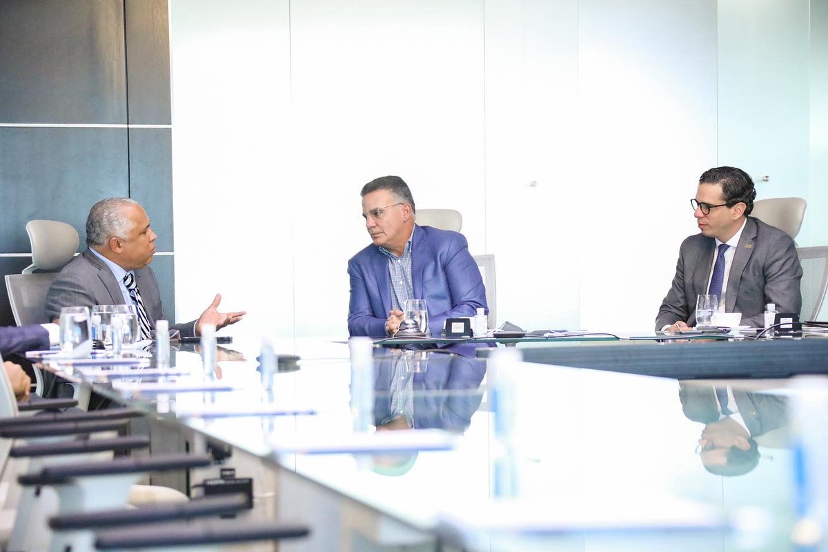 CONEP_RD's tweet photo. El Consejo Nacional del Comercio de Provisiones (CNCP) encabezado por su presidente Julio Pérez, sostuvo una reunión con nuestro presidente Pedro Brache, junto a nuestro VP ejecutivo Cesar Dargam. https://t.co/Iyhu976tgX