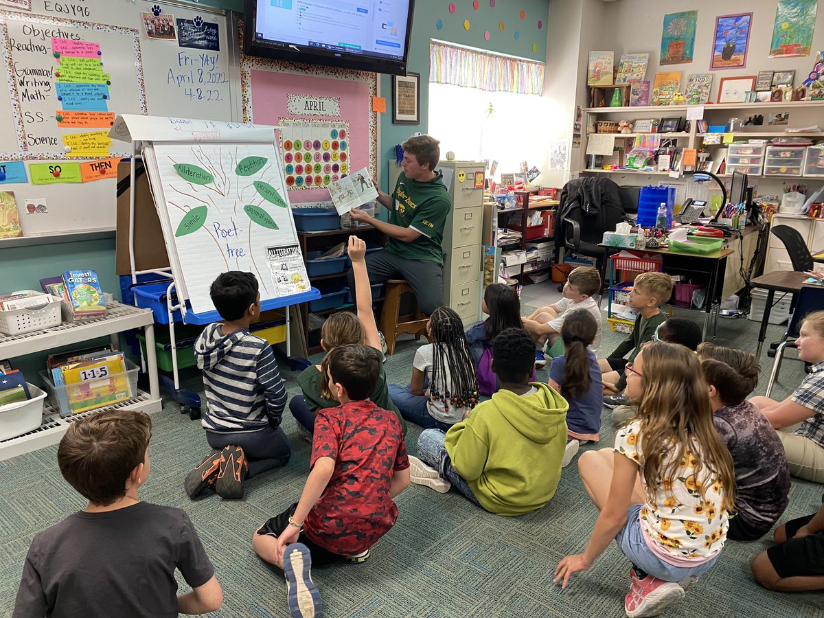 MrsDavisSBE2's tweet photo. Thanks to my former 2nd grader @GrantGolomb from @BaylorBaseball for coming to read to my class @SouthBosque! We even did a @GoNoodle workout! #SBEbrightfutures https://t.co/MCbHkXO7QZ