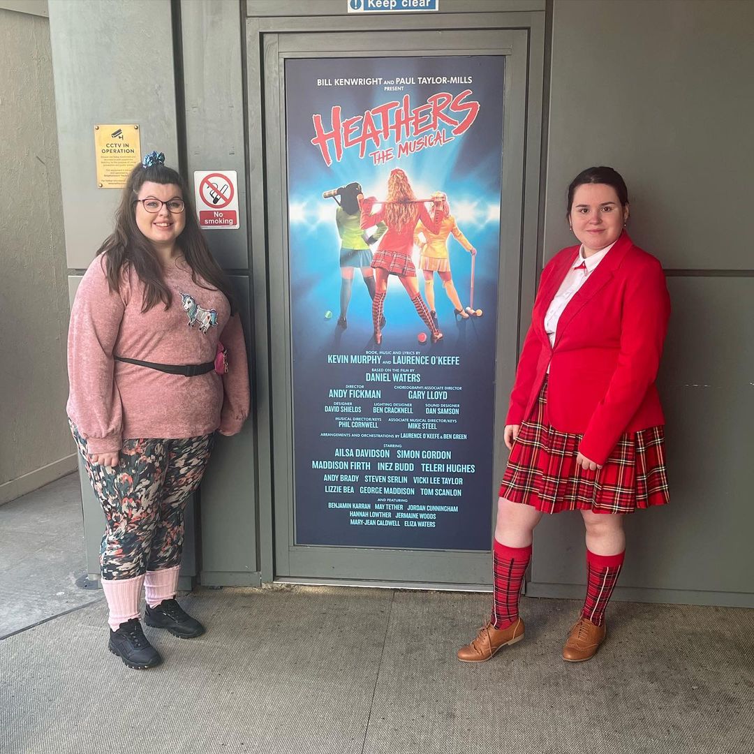 HeathersMusical's tweet photo. Heather would be so very proud of these cosplaying Corn Nuts! β€οΈπππ #BigFunFriday π§΅jackscosplays, hannahlouiseox, swoops.cosplays, jessiesneverland (Insta) https://t.co/IUVb5n2WkU