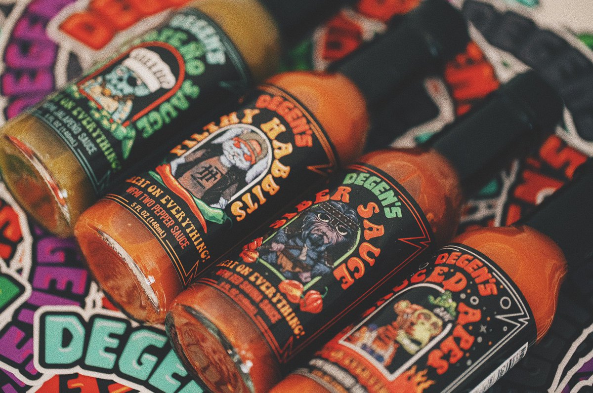 moonsofmarsxyz's tweet image. Degen’s Hot Sauce drops today! We’ve got 4 awesome flavors: Cryptopeño Sauce, Filthy Habbits, Siber Sauce, &amp;amp; Sauced Apes! 🌶🔥

Shop goes live at today at 3pm PST. This weekend only #Renegades get a set on us! Hop into Discord for more details. LFG 🚀