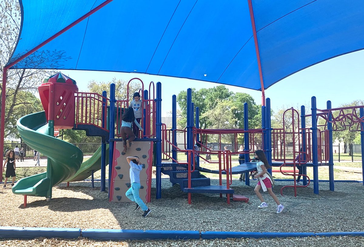 HeartUnscripted's tweet image. Mindfulness practices create space.  With space we can see clearly. Seeing clearly allows us to understand what students need in each moment.  For these 1st graders @GrandviewPYP it was extra recess that they needed in the present moment.  #GHEjoy