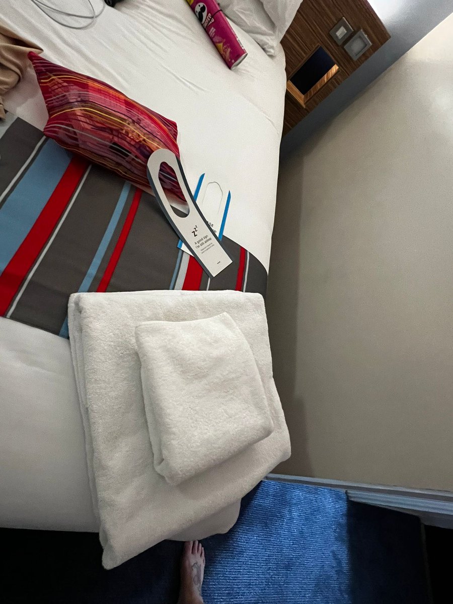 bobkus1989's tweet photo. @TravelodgeUK  checked in after arriving here for a funeral. My wife is only 10 days post major surgery. Can’t get hold of anyone. I wonder if @premierinn has availability to move too 😭😭😭 https://t.co/Qo97ojI1to