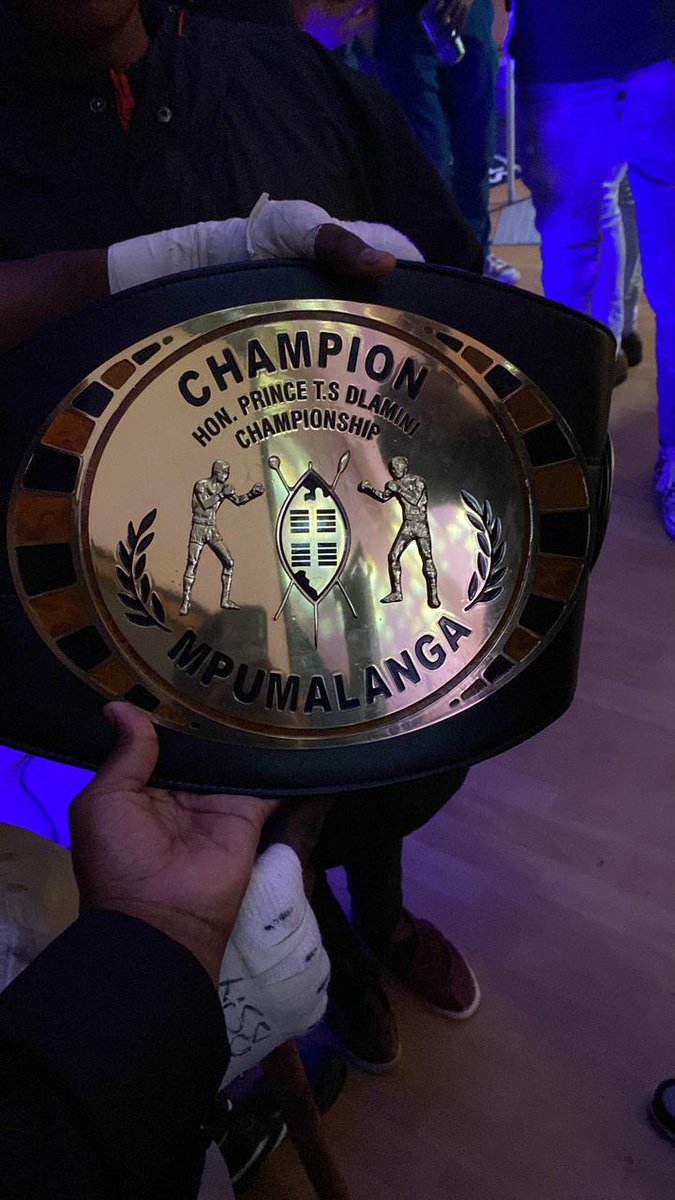 j4joyboxing's tweet photo. Xolani "Butterfly" Mgidi won the coveted Provincial Title belt named after the Honourable Prince Dlamini AND had the honour of receiving the belt from the Prince himself. What a time to be alive!
@SPORTATSABC

#J4JoyBoxing
#J4JoyBoxingTournament https://t.co/a2STRdA6gr