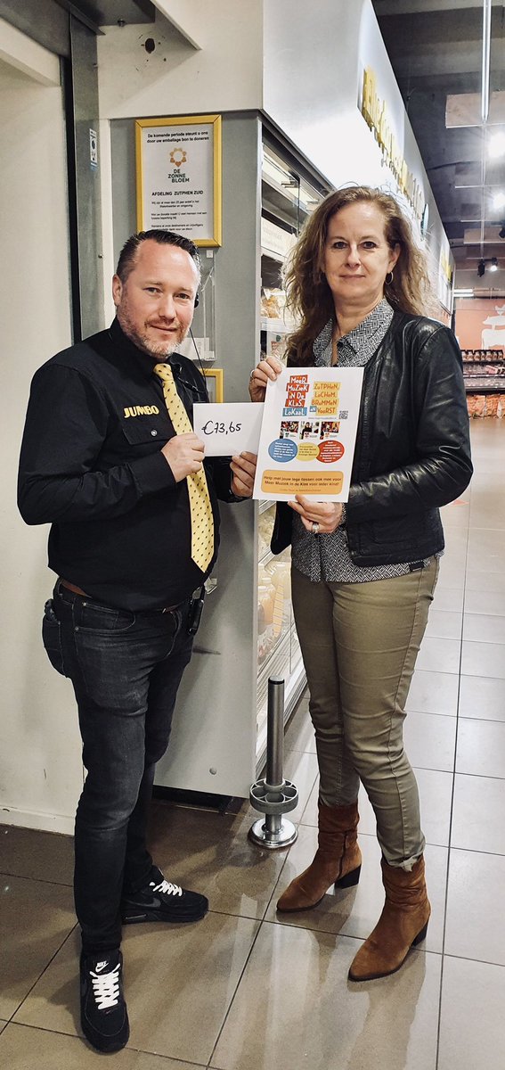 Gisteren ontving Petra Bennis van Jumbo filiaalmanager Remco Schutte de cheque met de opbrengst van de eerste statiegeld actie 🤩🙏🏻 Dank aan iedereen die Meer in de Klas in Zutphen, Lochem, Brummen en Voorst steunt!