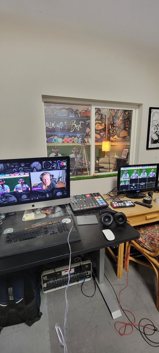 In studio Jammin With the Best ep 102 <a href="/OTBdiscs/">OTB Discs</a>