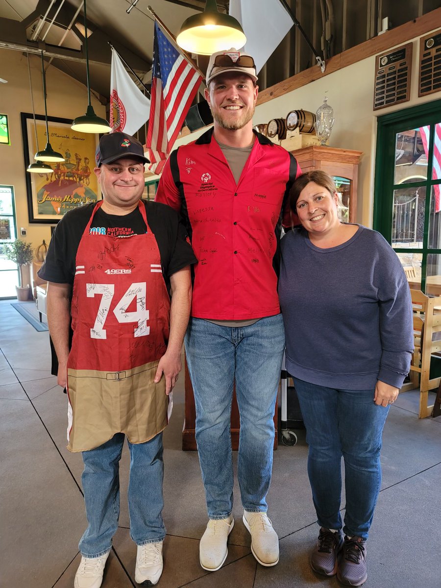 Mike McGlinchey tweet media