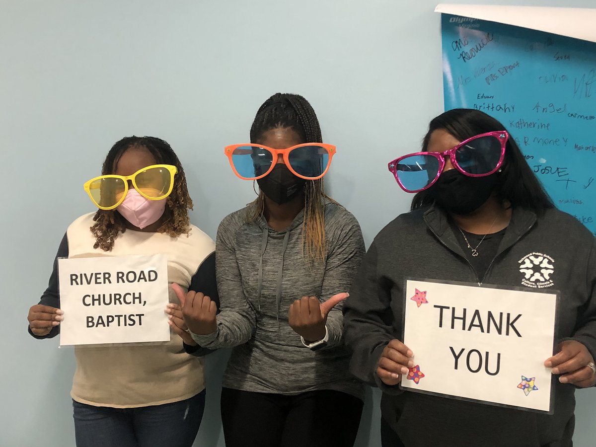 RRCBaptist's tweet photo. Through the Micah program over the past 8+ years, we have developed strong ties with Oak Grove Elementary. Because of the generosity of our church, the BOM was able to recognize the entire school staff for their efforts during the pandemic. https://t.co/hgu2loWePR