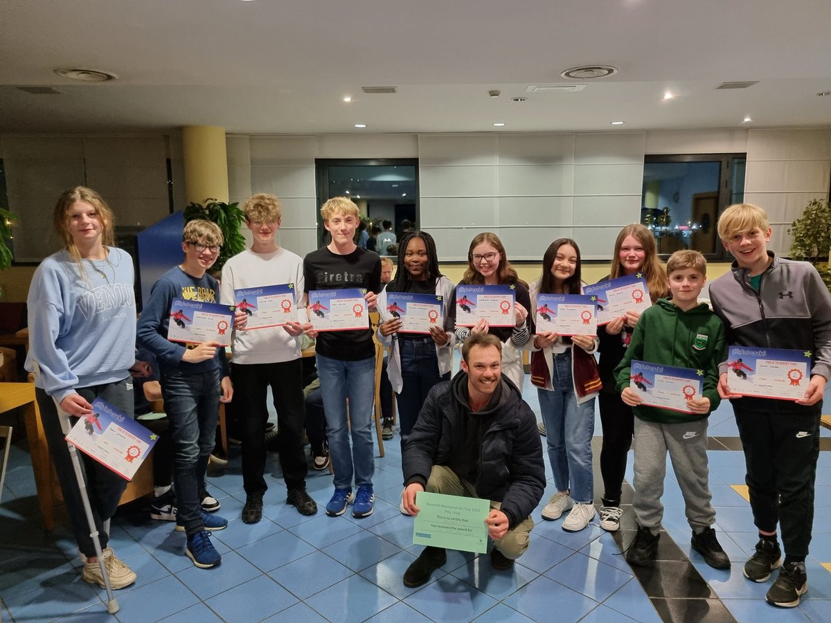 badgerskiing's tweet photo. What a fantastic week! We had our awards evening to recognise the excellent progress made by all 🏅🎿 https://t.co/81tFbuDw7Z