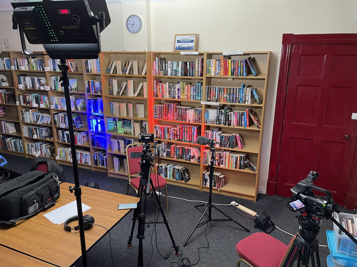WillFoxxTV's tweet photo. #SelfShooting A great couple of nights working with one of my fave freelance clients, @PimmsandNeedles, creating some educational content for schools π₯
#BehindTheScenes #foxxfilms https://t.co/Kiu3Zt4myw